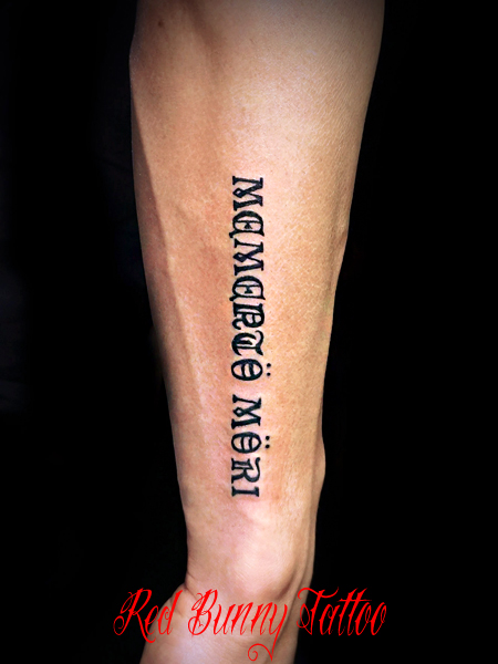 ^gD[fUC  letter tattoo
